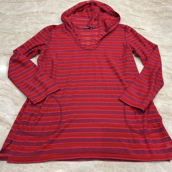 Prana | Mesh Hooded Swim Coverup | Purple Red | Medium - Picture 5 of 13